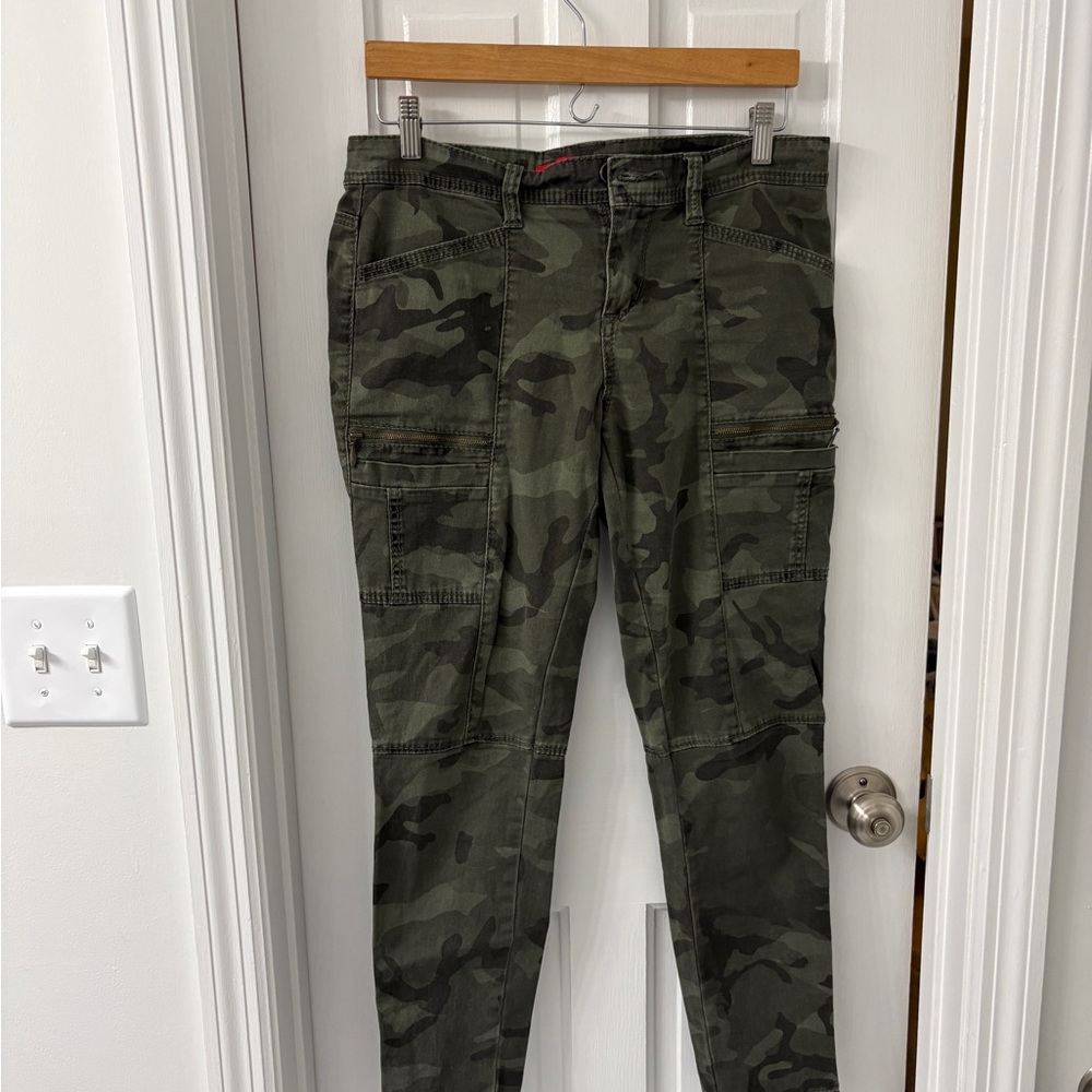 UNIONBAY Green Camouflage Pants